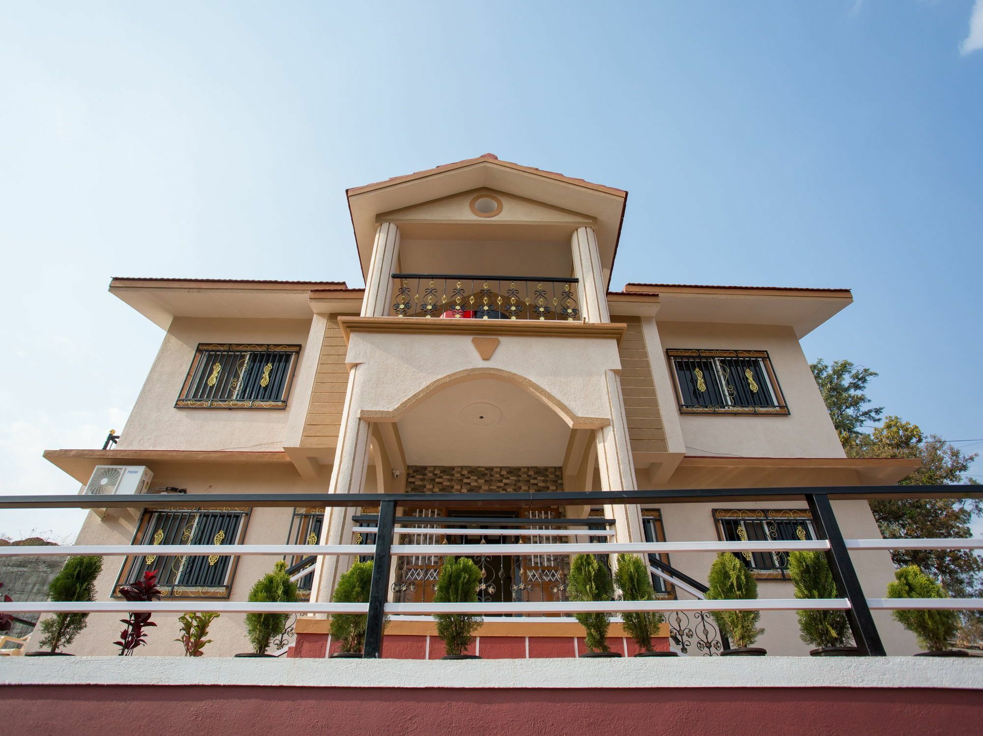 Shivanya Palace Mahabaleshwar Exterior photo